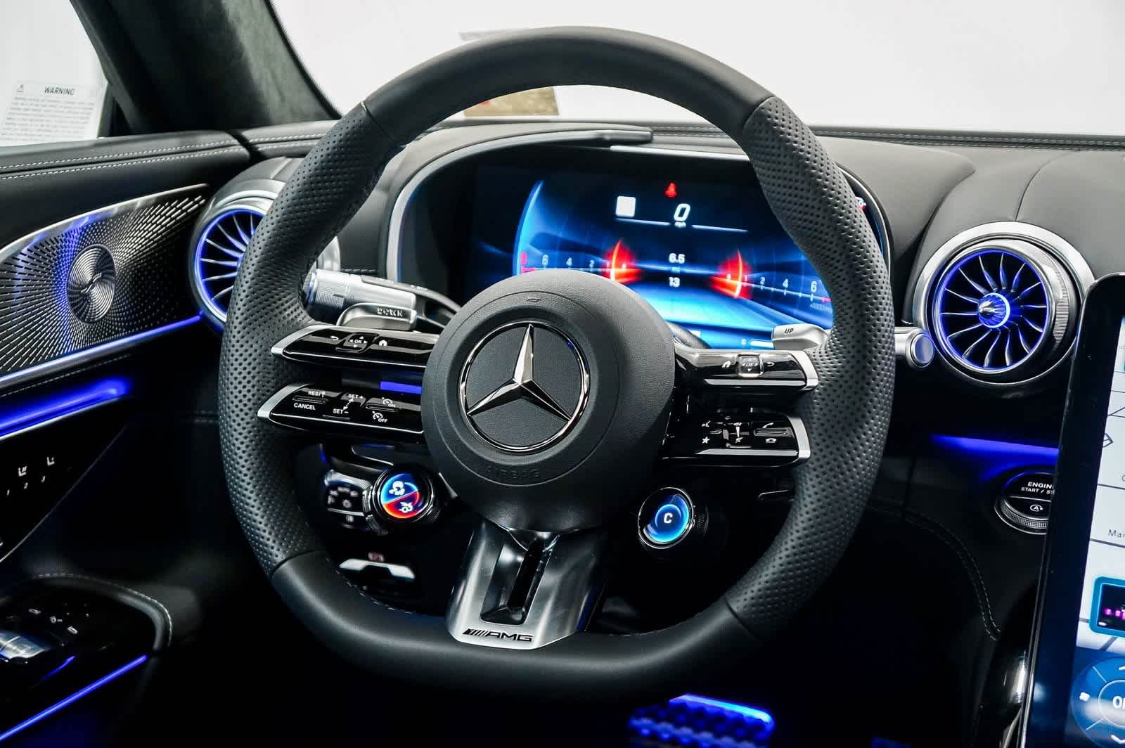 Thumbnail: 2025 Mercedes-Benz AMG GT - 16