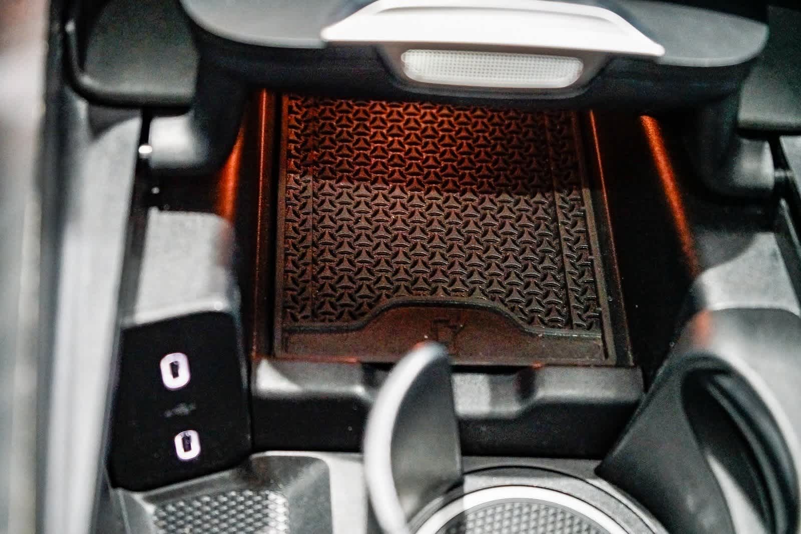 Thumbnail: 2025 Mercedes-Benz E-Class - 23