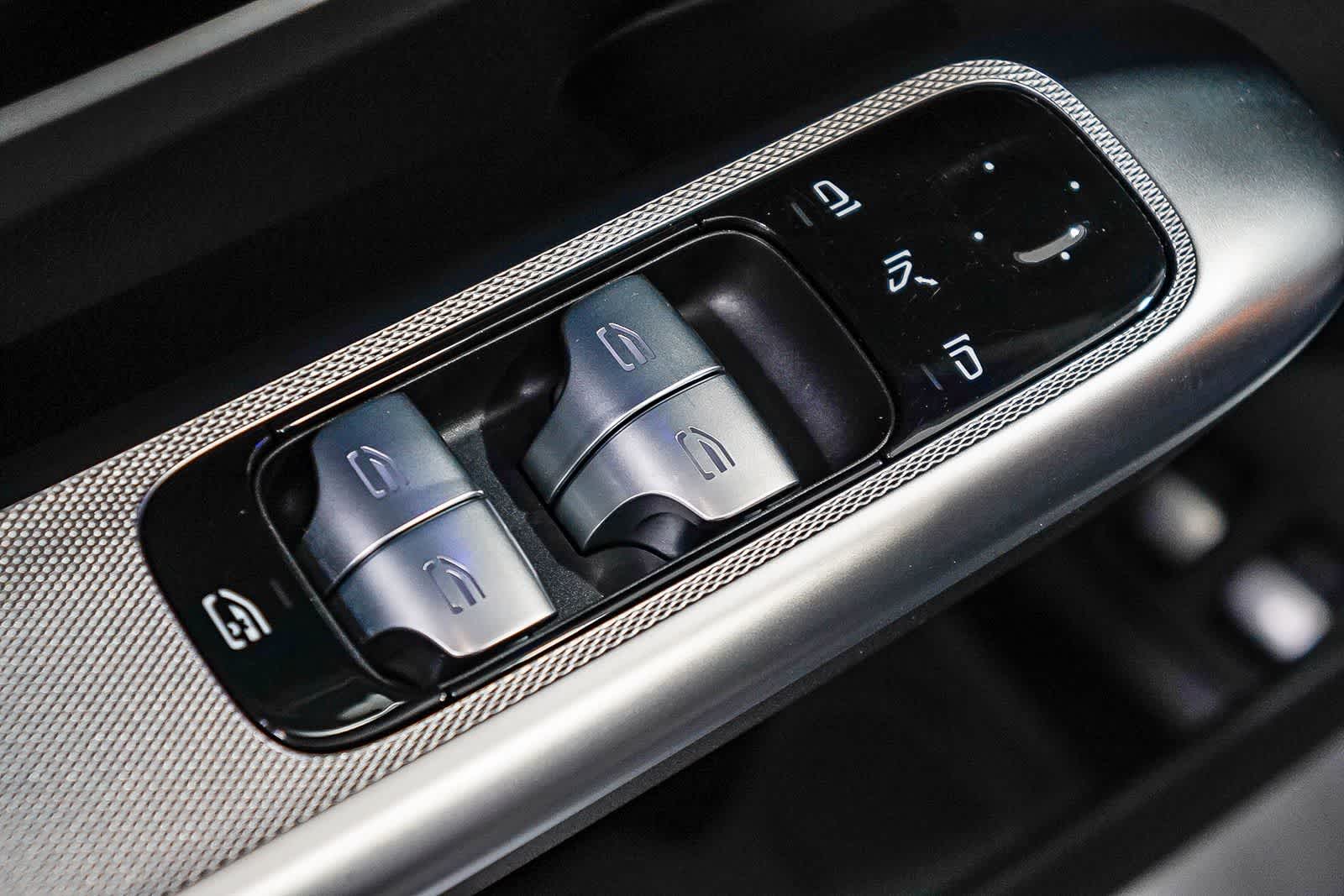 Thumbnail: 2026 Mercedes-Benz GLC - 22