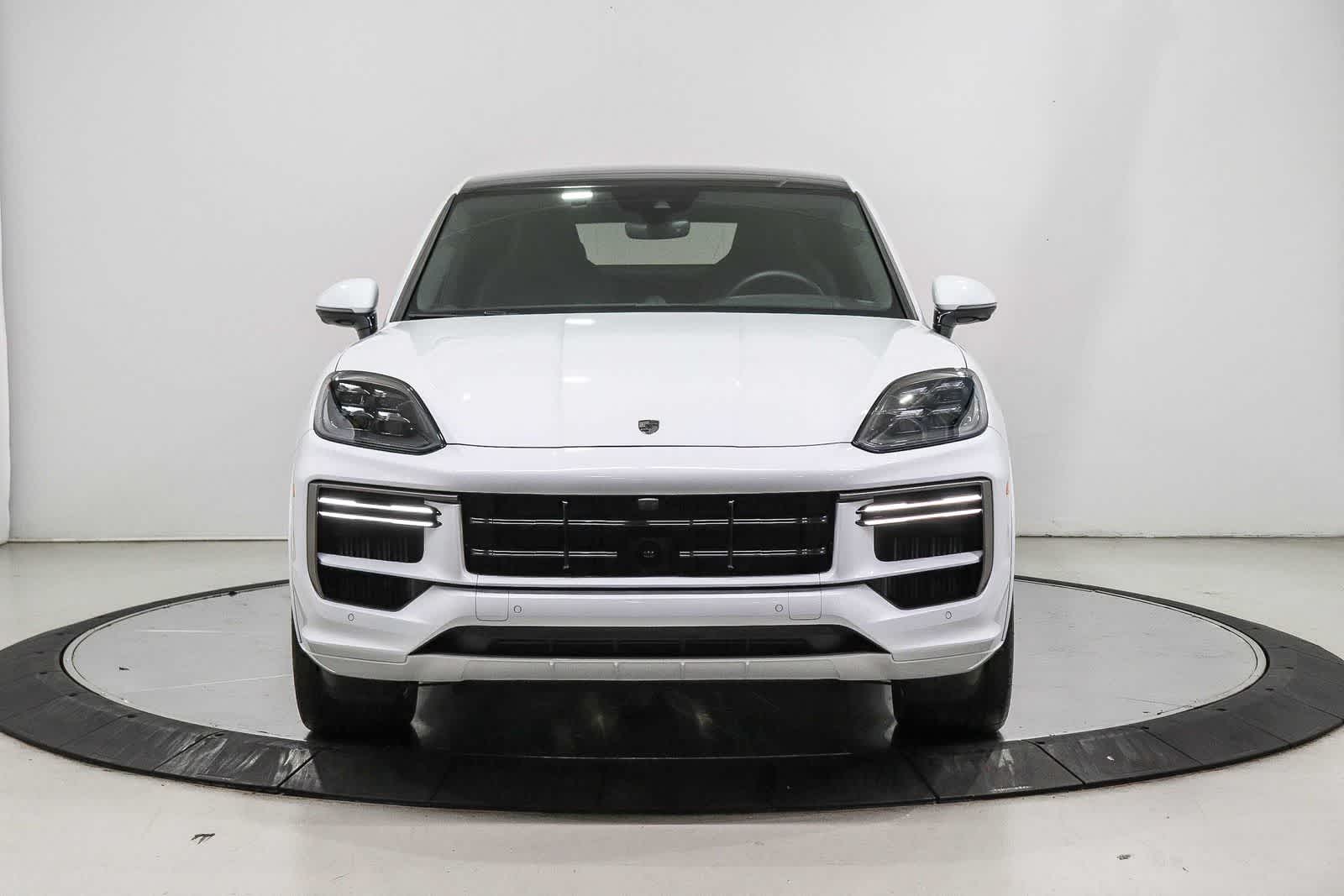 Thumbnail: 2025 Porsche Cayenne - 5