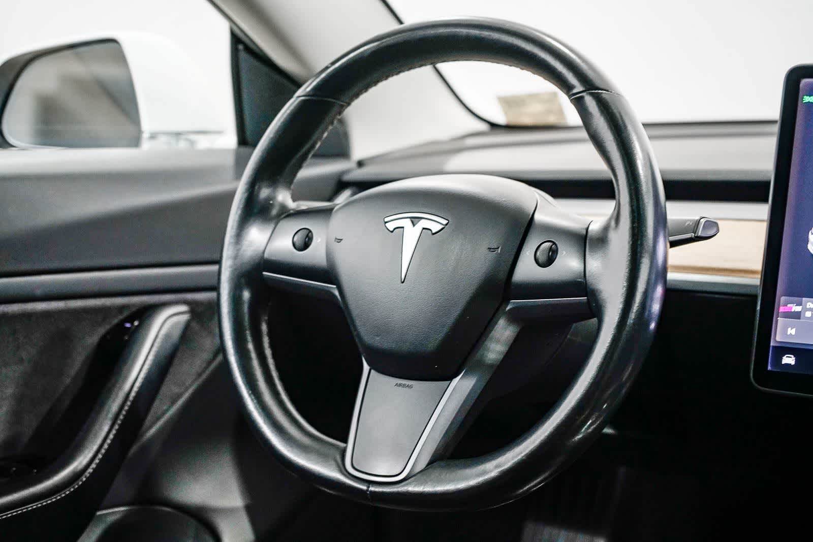 Thumbnail: 2018 Tesla Model 3 - 15