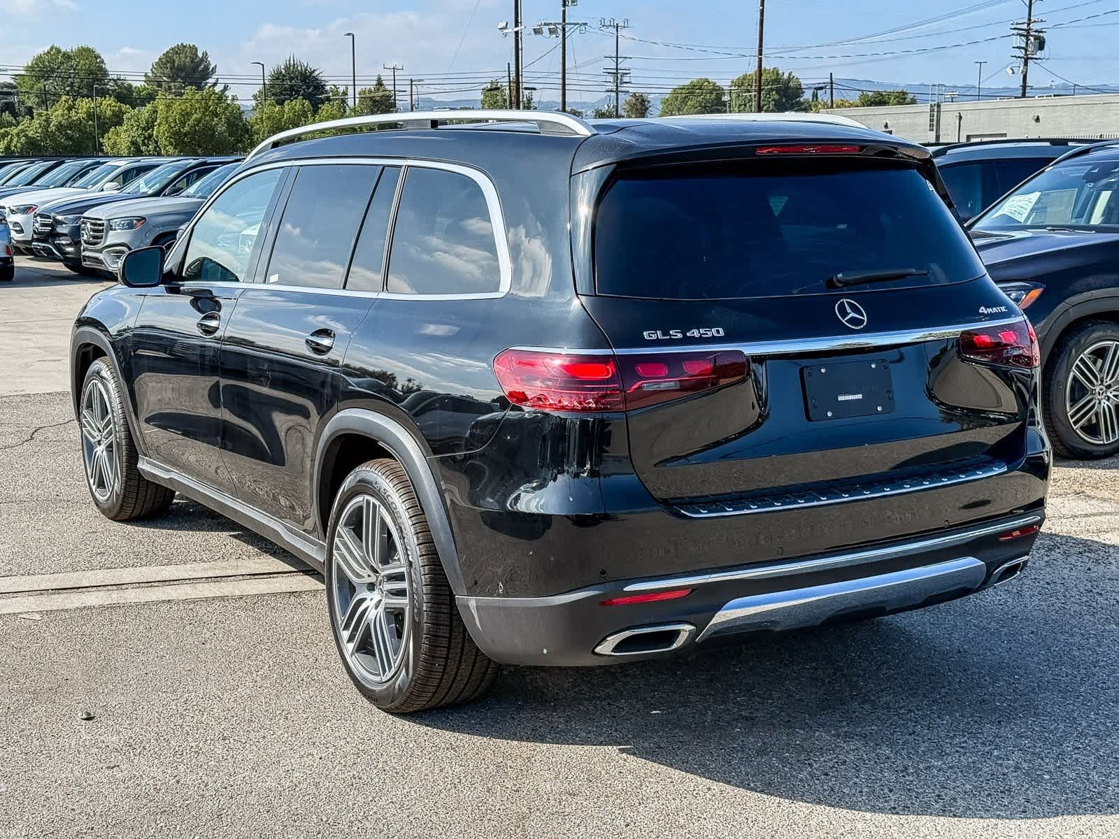 Thumbnail: 2026 Mercedes-Benz GLS - 6