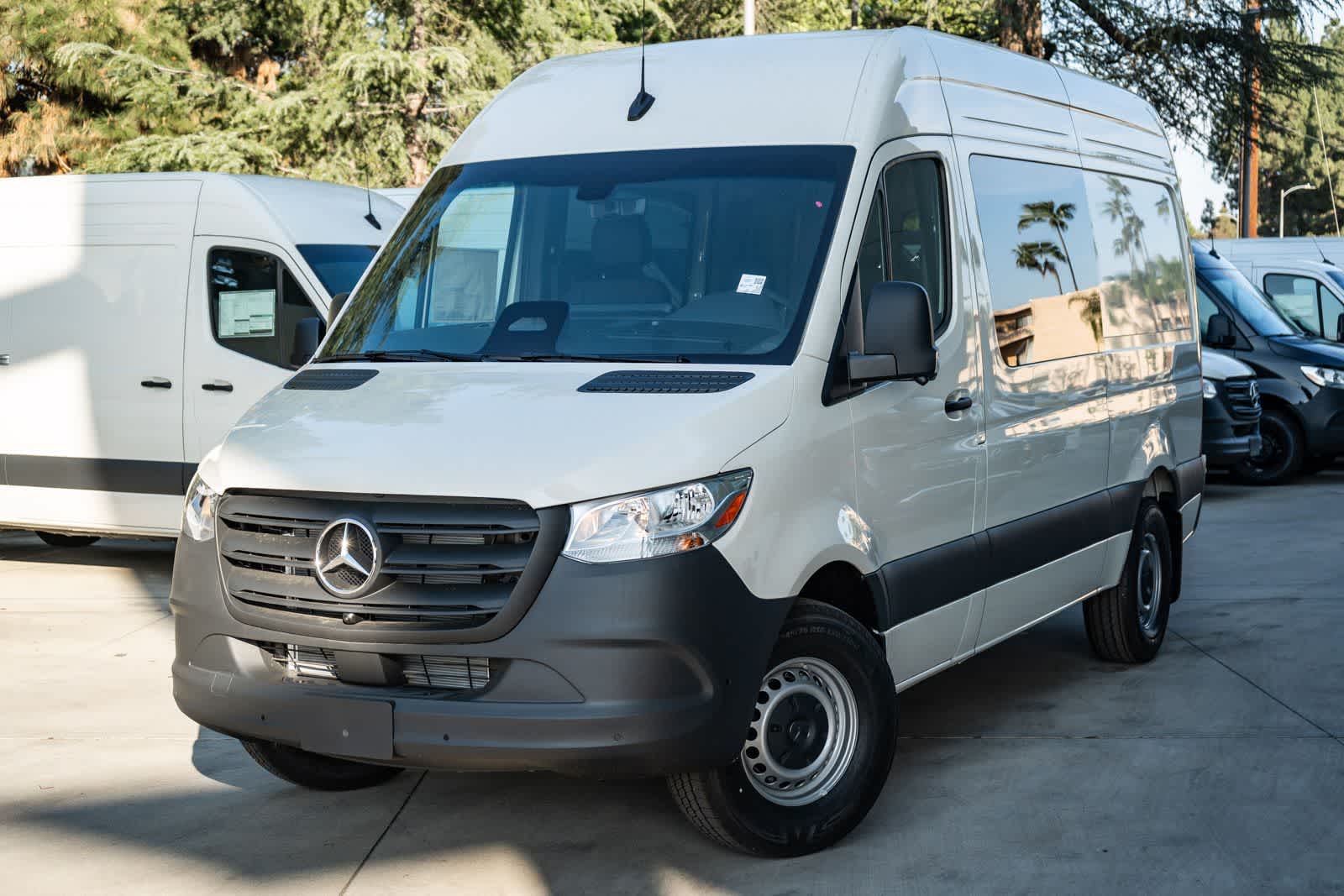 Thumbnail: 2026 Mercedes-Benz Sprinter - 1