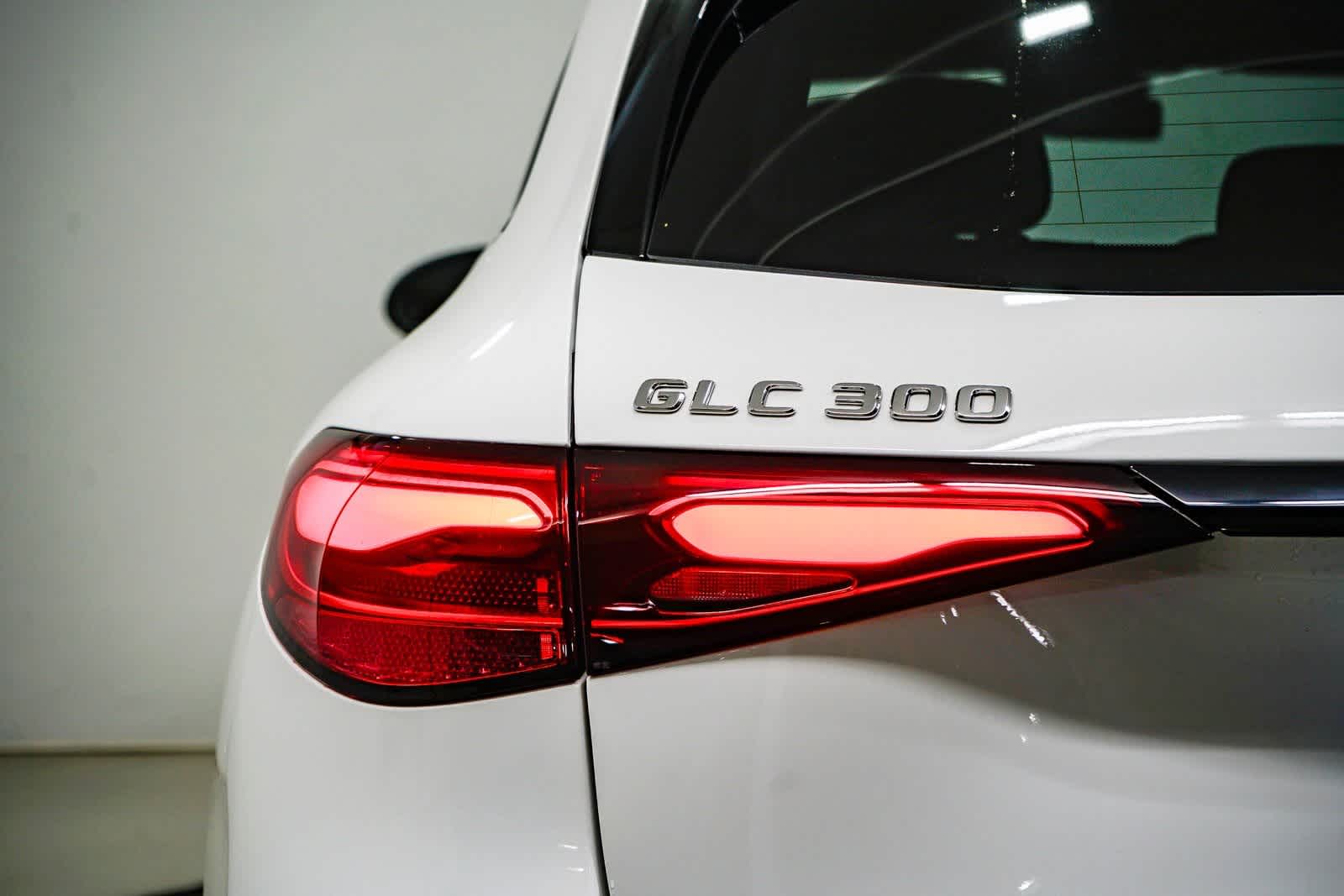 2024 Mercedes-Benz GLC 300 9