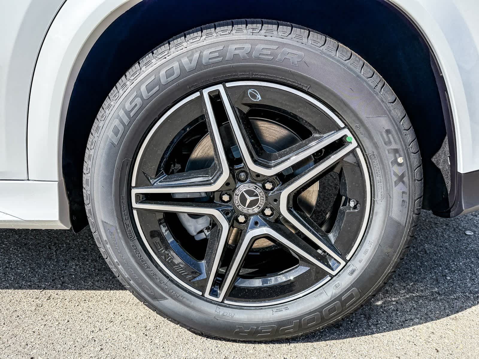 Thumbnail: 2026 Mercedes-Benz GLE - 8