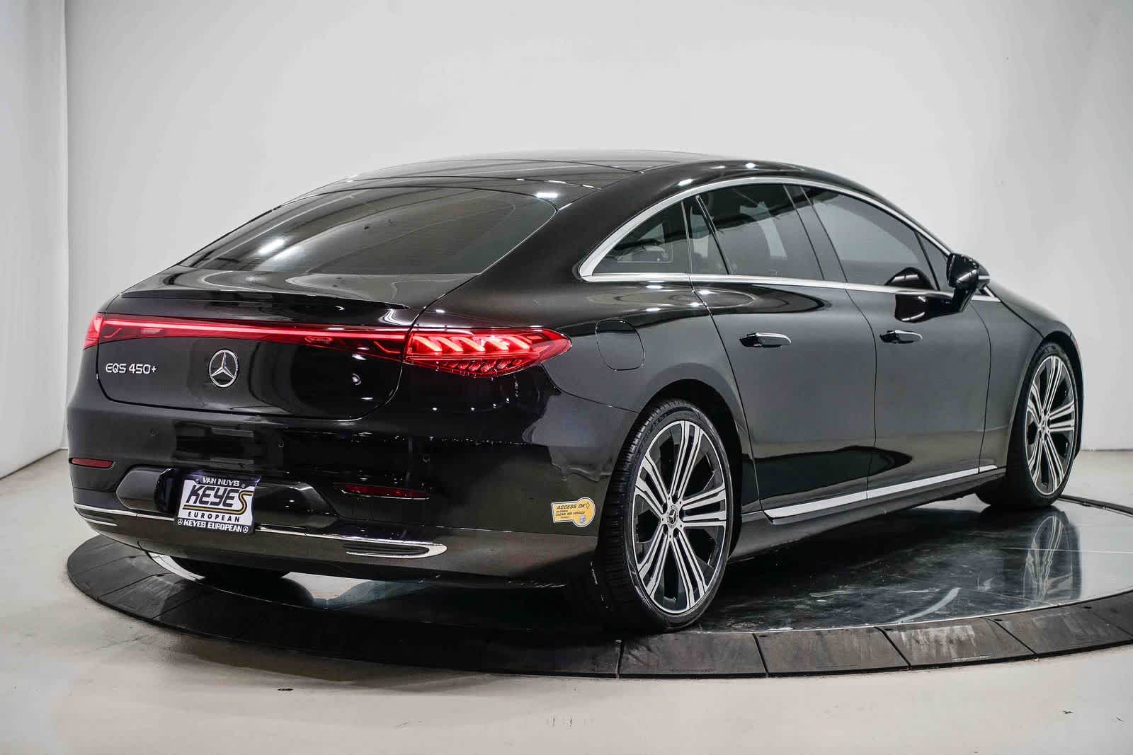 Thumbnail: 2022 Mercedes-Benz EQS - 4