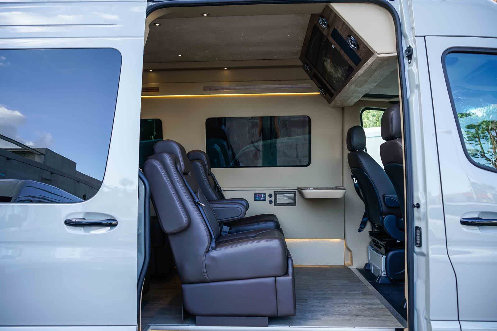 Thumbnail: 2025 Mercedes-Benz Sprinter - 27