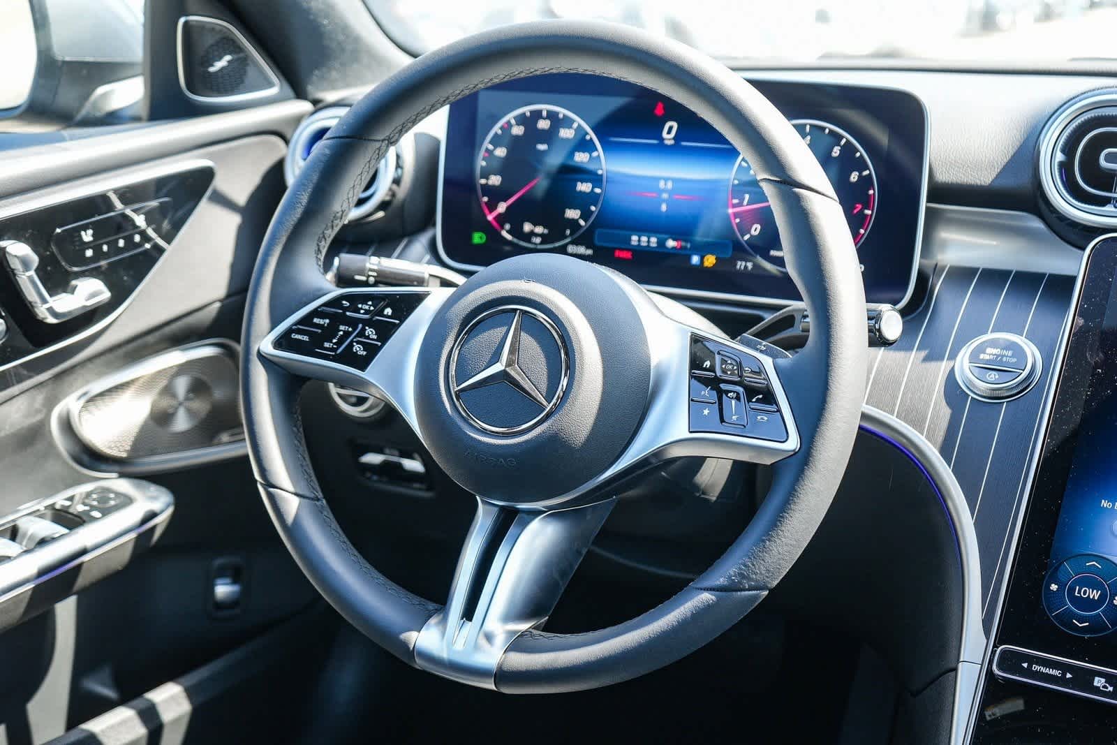 Thumbnail: 2025 Mercedes-Benz C-Class - 19
