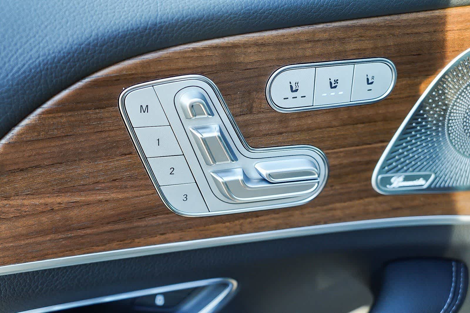 Thumbnail: 2026 Mercedes-Benz GLE - 26