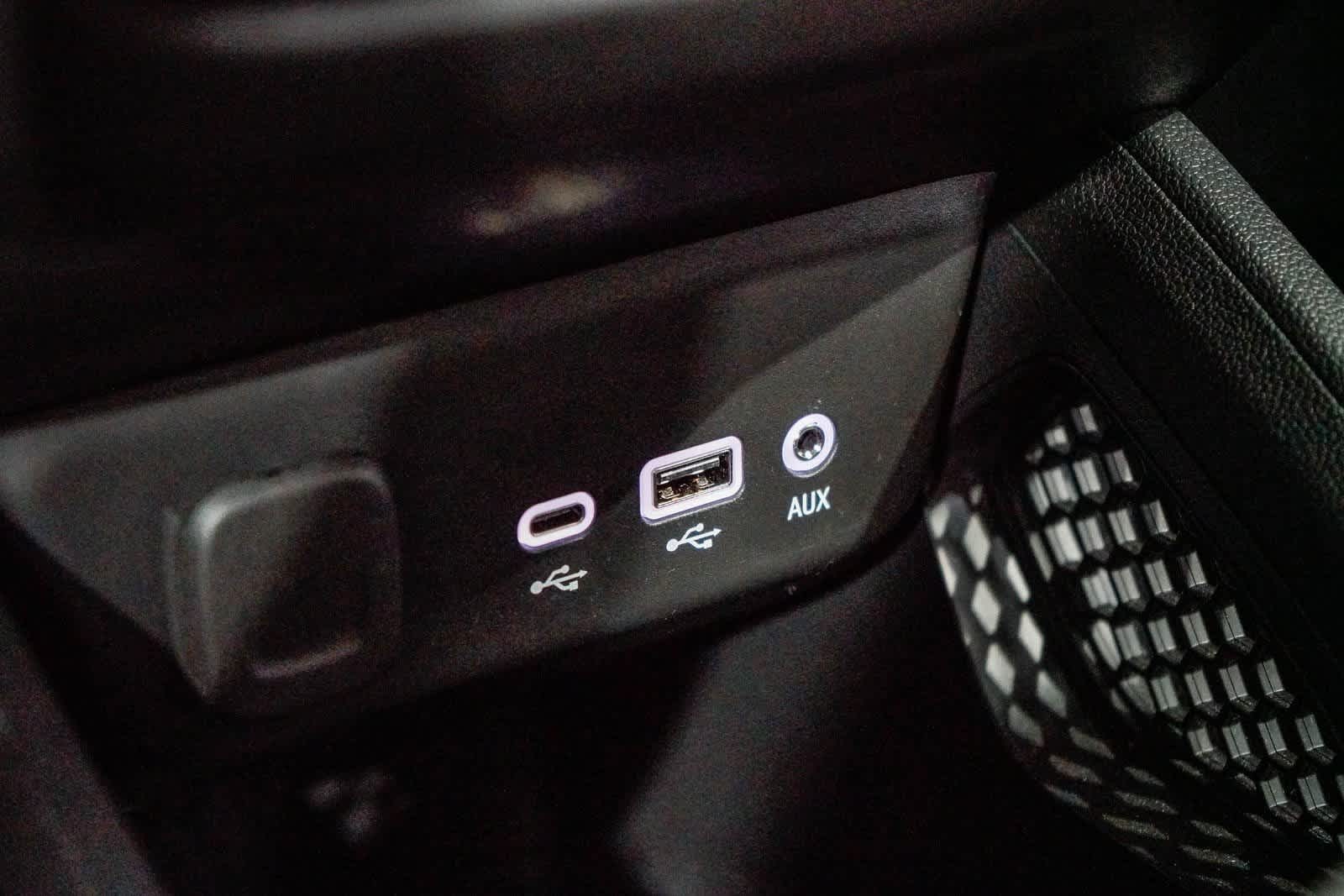 Thumbnail: 2023 Chevrolet TrailBlazer - 21