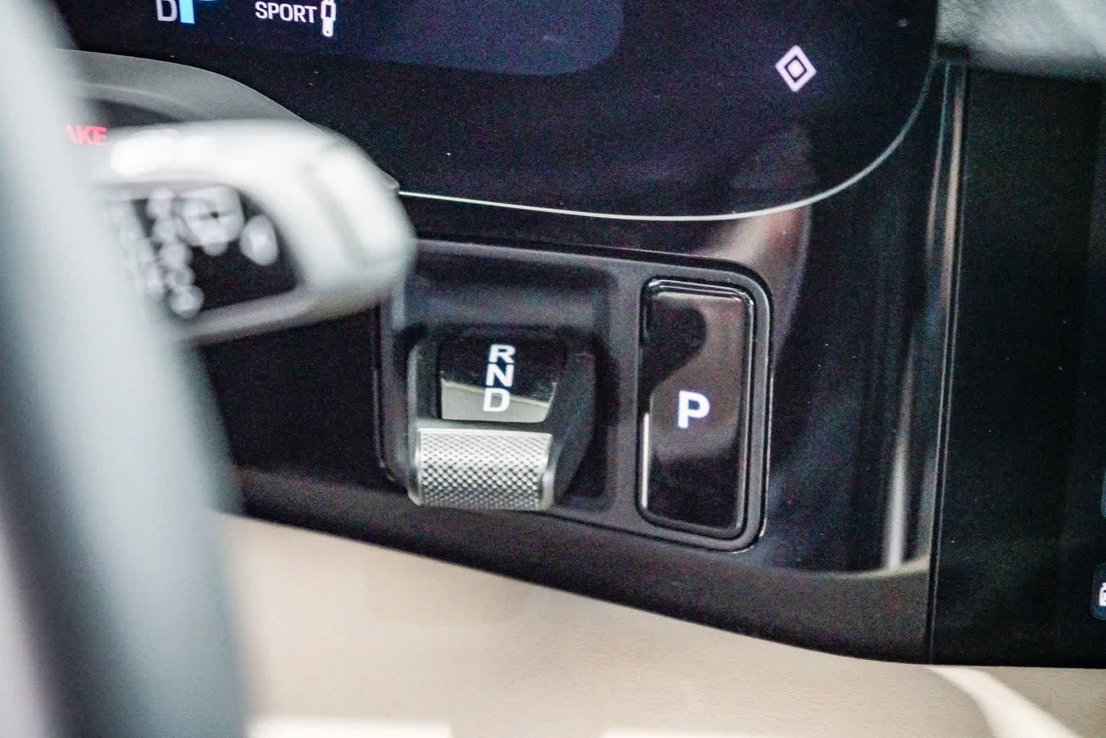 Thumbnail: 2023 Porsche Taycan - 23