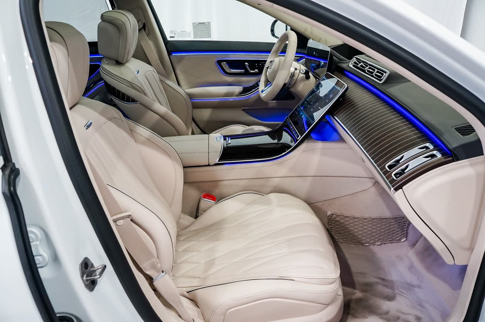 Thumbnail: 2025 Mercedes-Benz S-Class - 17