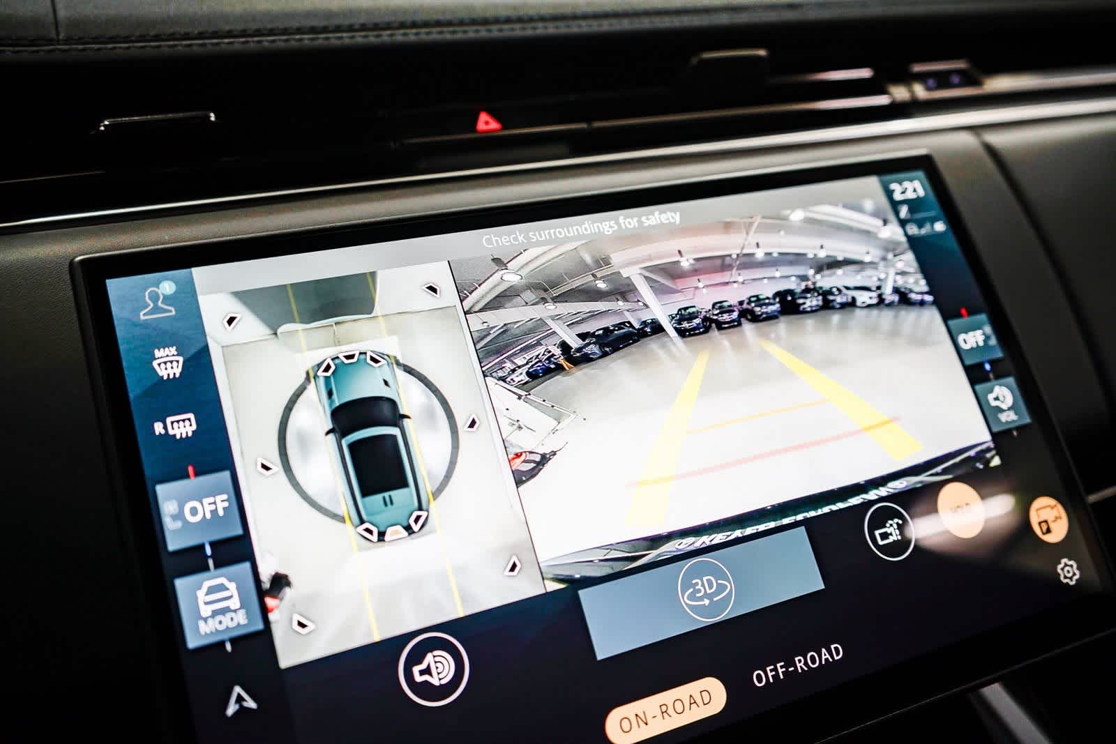 Thumbnail: 2024 Land Rover Range Rover Sport - 24