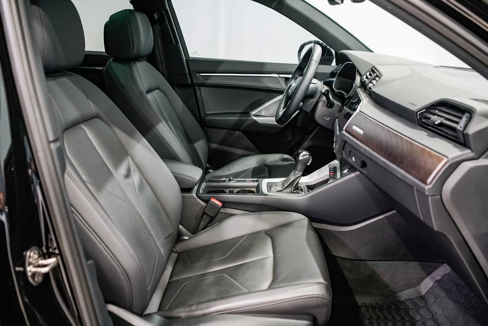 2022 Audi Q3 Premium 16