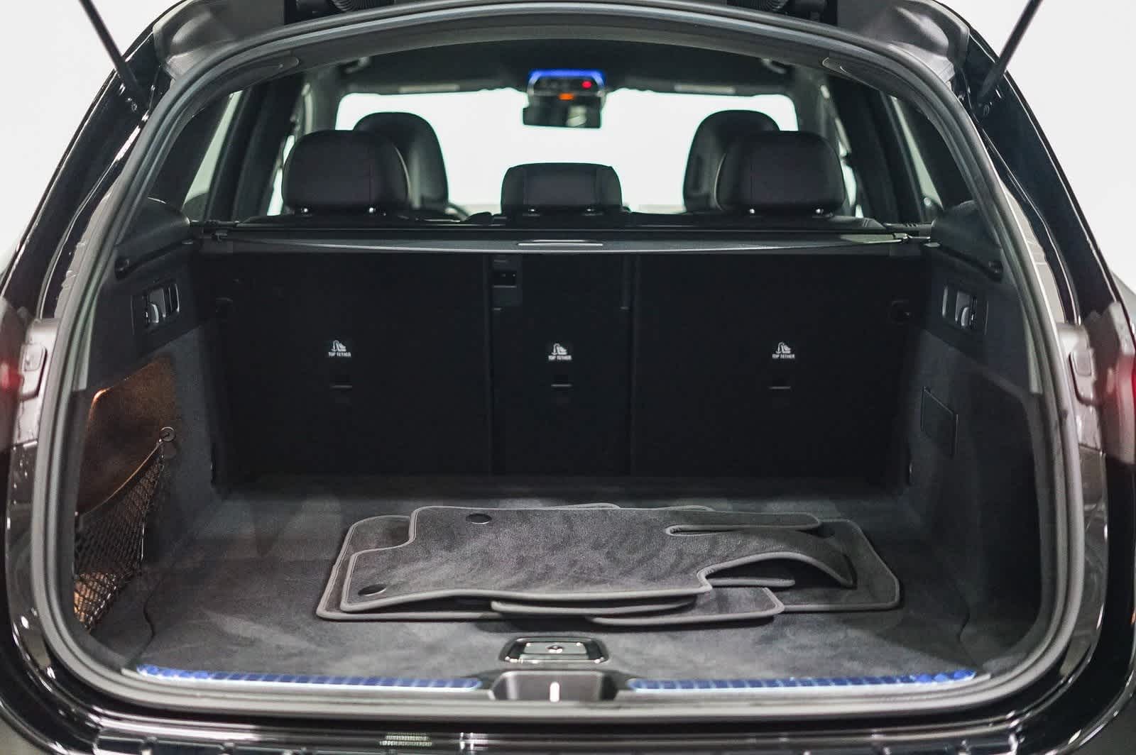 Thumbnail: 2025 Mercedes-Benz GLC - 25