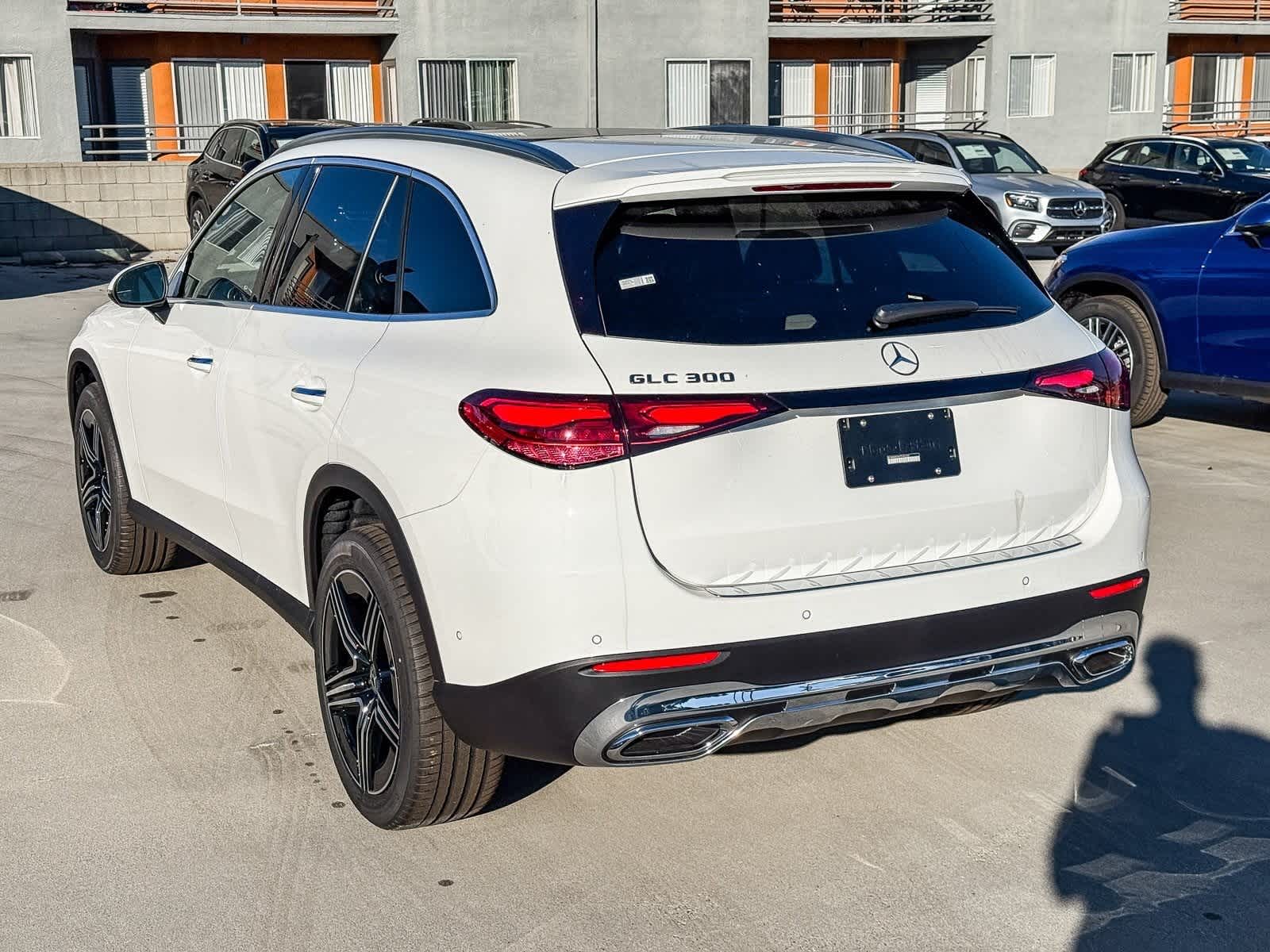 Thumbnail: 2026 Mercedes-Benz GLC - 6