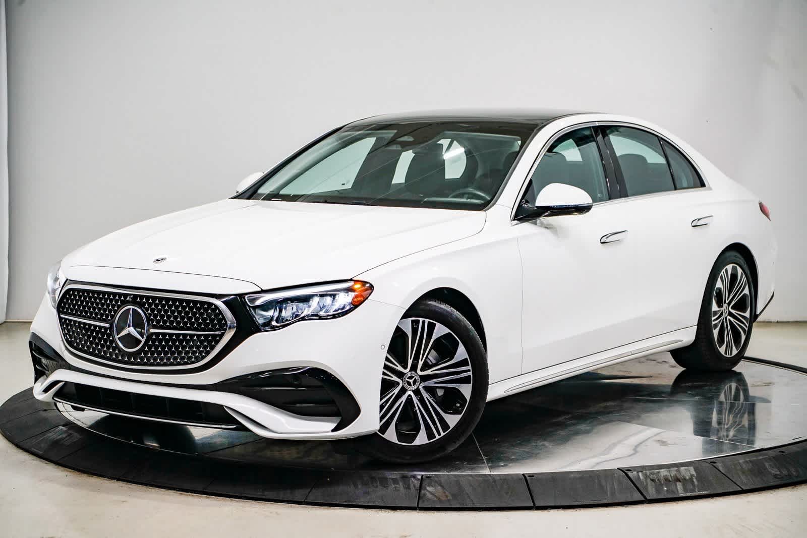 Thumbnail: 2025 Mercedes-Benz E-Class - 1