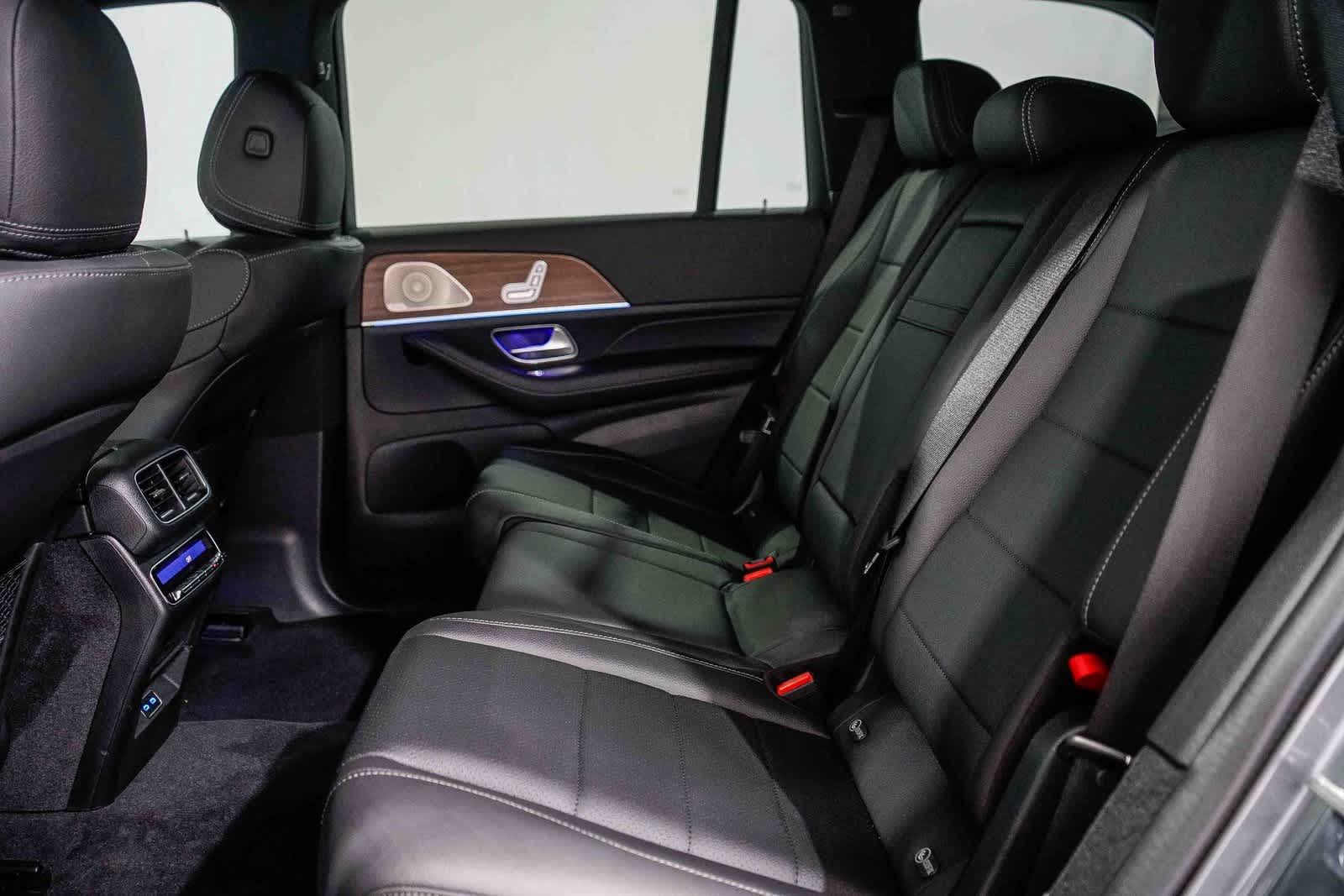 Thumbnail: 2025 Mercedes-Benz GLS - 18