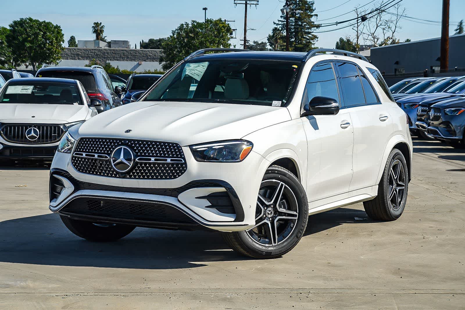 Thumbnail: 2026 Mercedes-Benz GLE - 1
