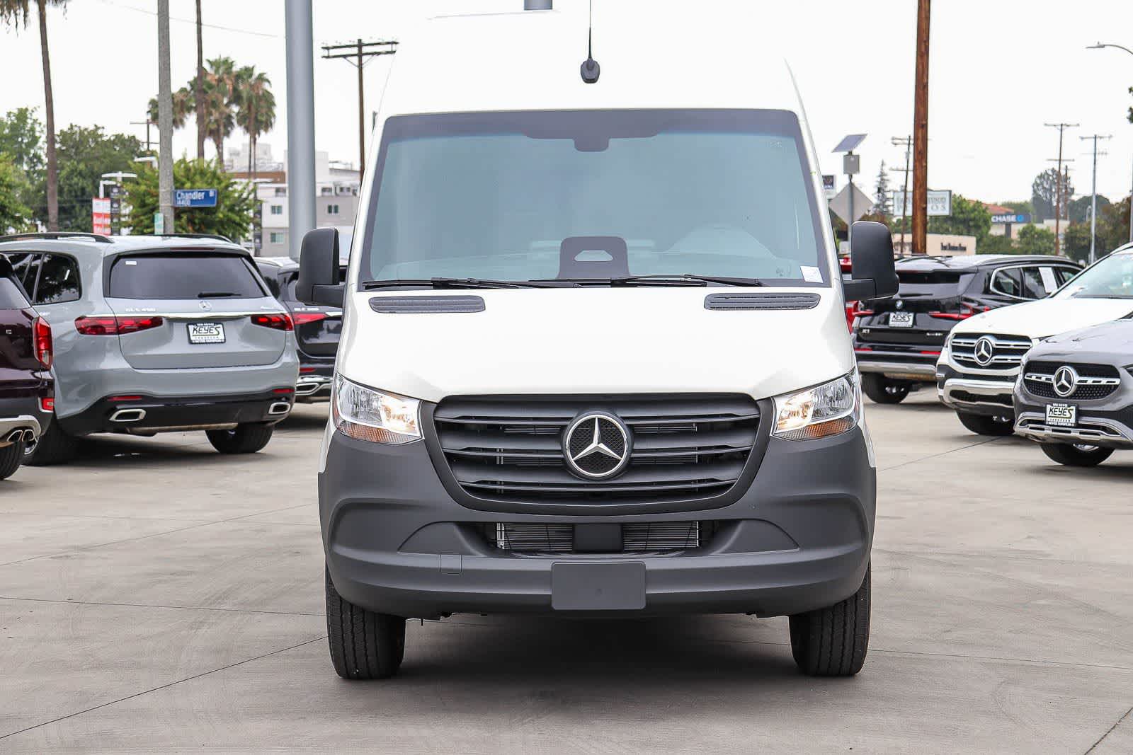 Thumbnail: 2026 Mercedes-Benz Sprinter - 6