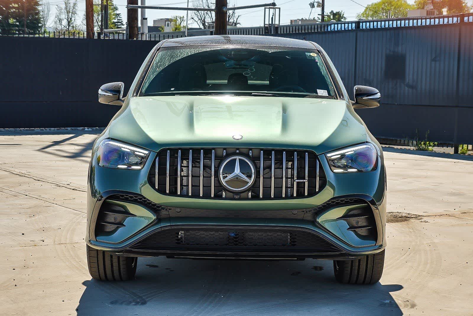 Thumbnail: 2026 Mercedes-Benz GLE - 2