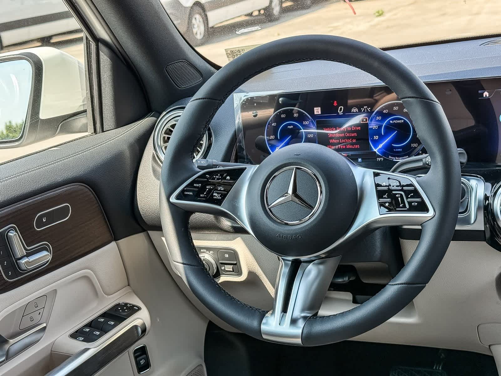 Thumbnail: 2025 Mercedes-Benz EQB - 16