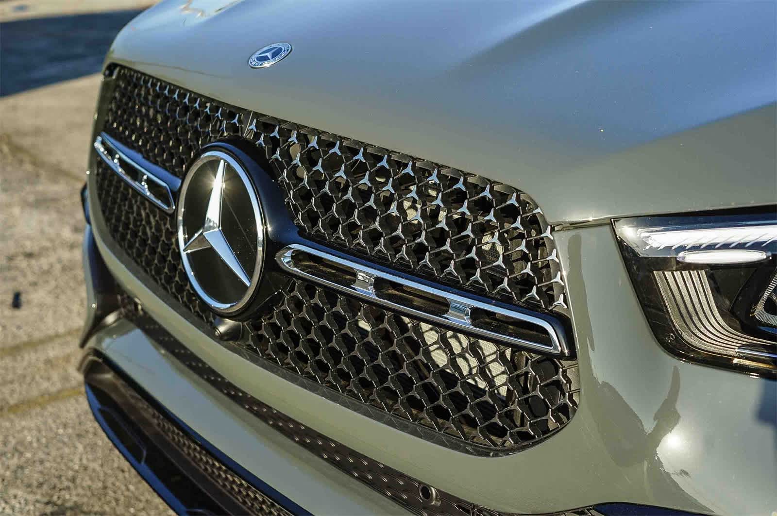 Thumbnail: 2026 Mercedes-Benz GLE - 8