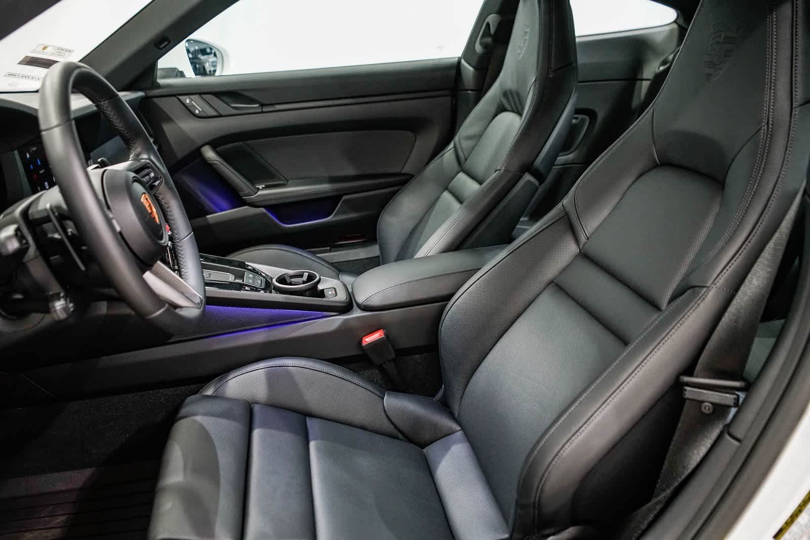 Thumbnail: 2025 Porsche 911 - 18