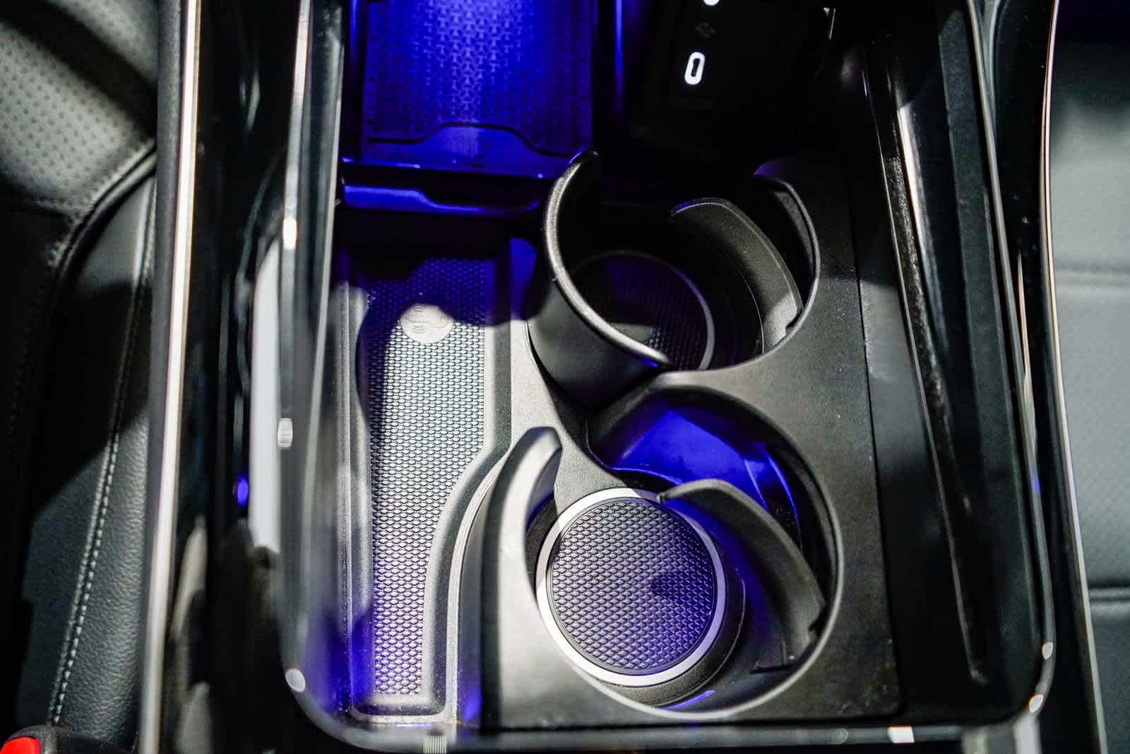 Thumbnail: 2025 Mercedes-Benz GLC - 21