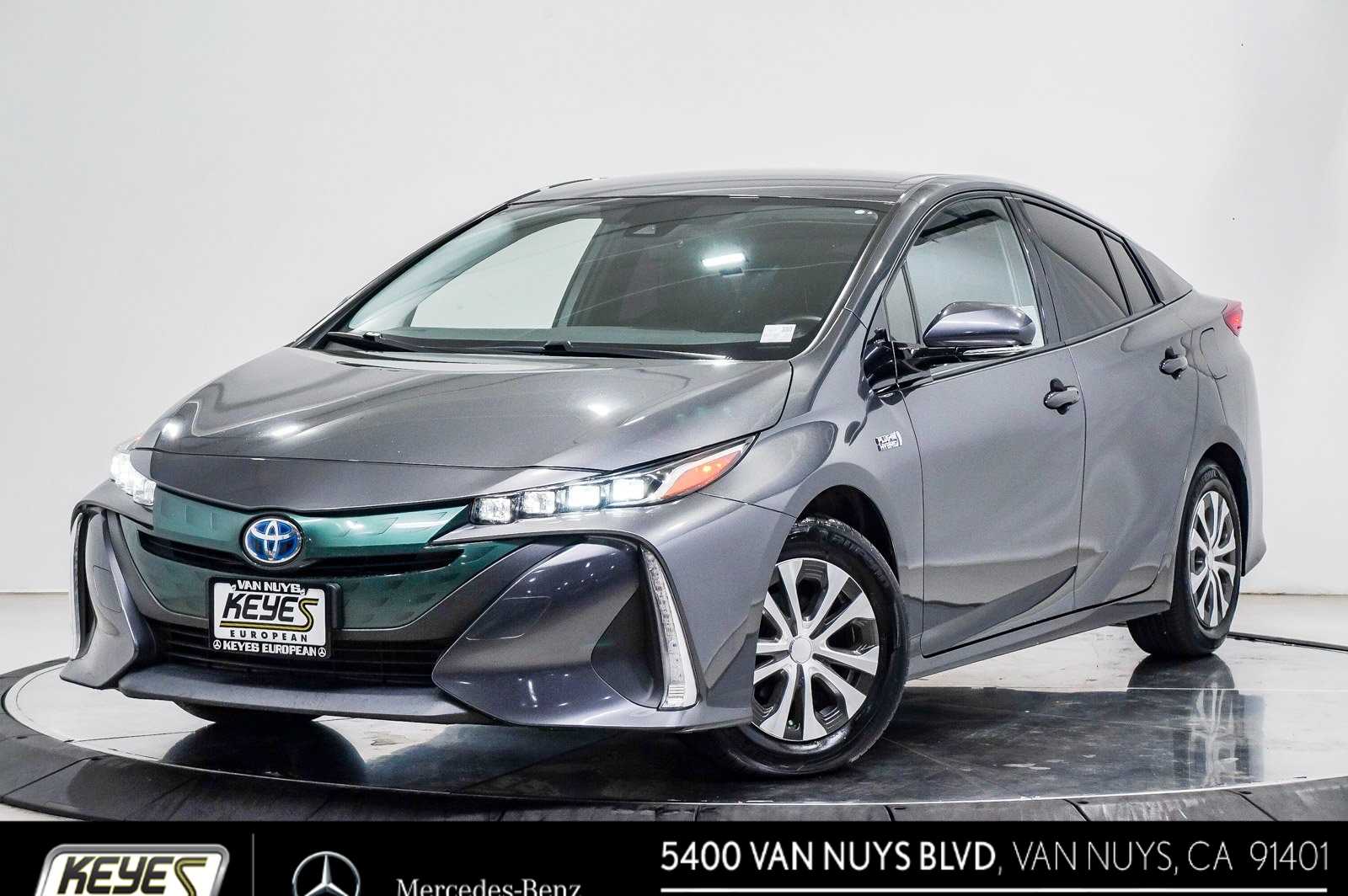 2017 Toyota Prius Prime Premium -
                Van Nuys, CA