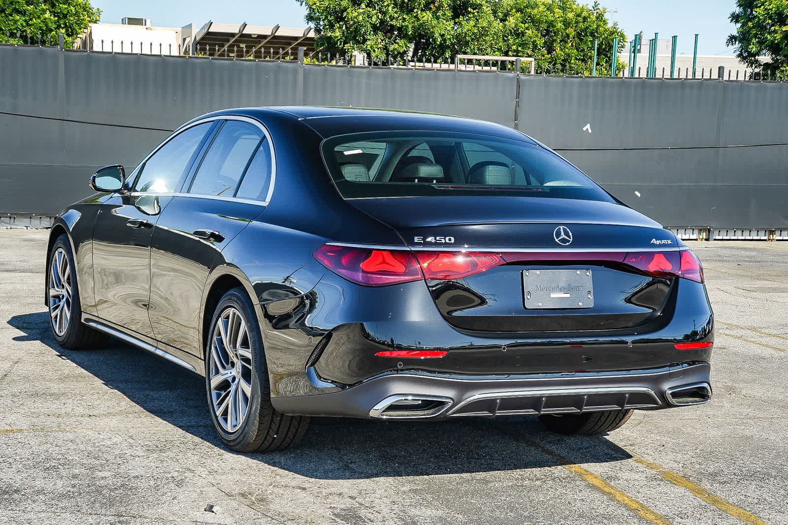 Thumbnail: 2026 Mercedes-Benz E-Class - 6