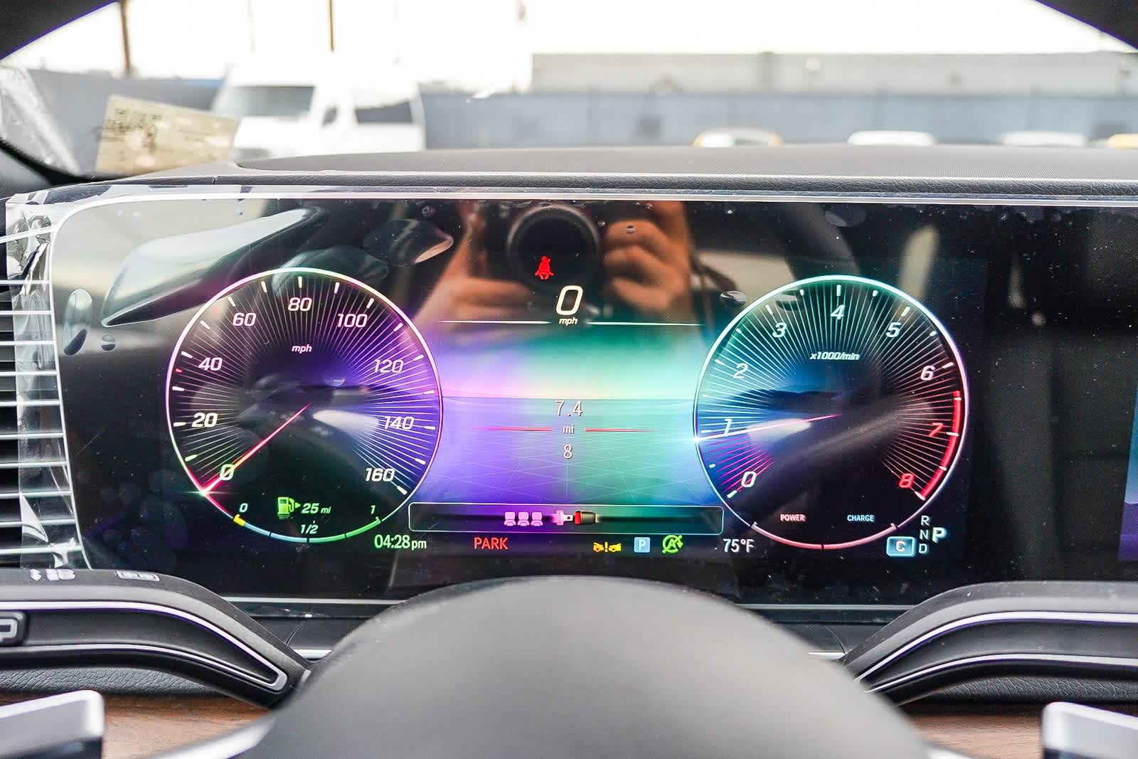 Thumbnail: 2026 Mercedes-Benz GLE - 28