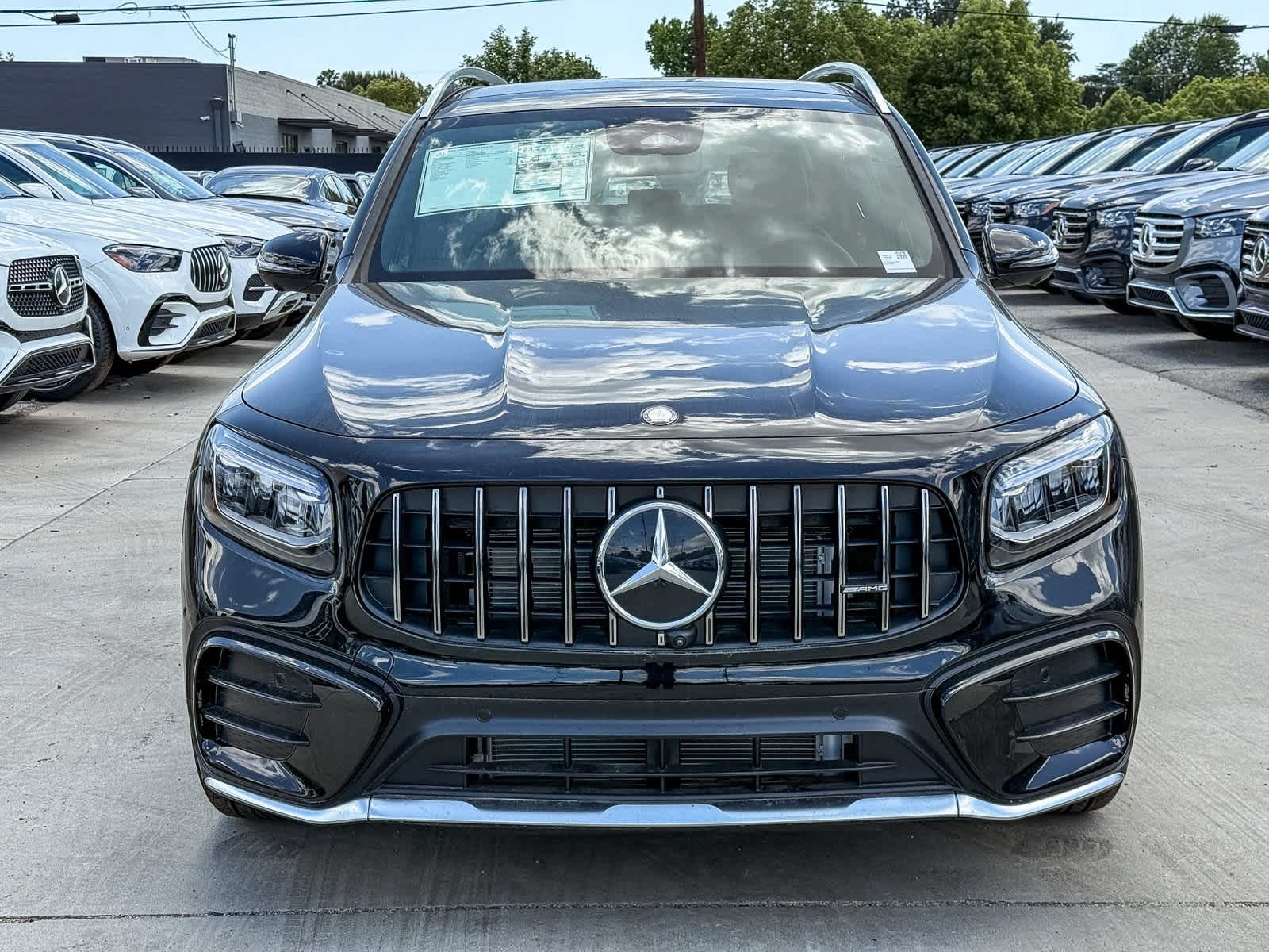 Thumbnail: 2025 Mercedes-Benz GLB - 2