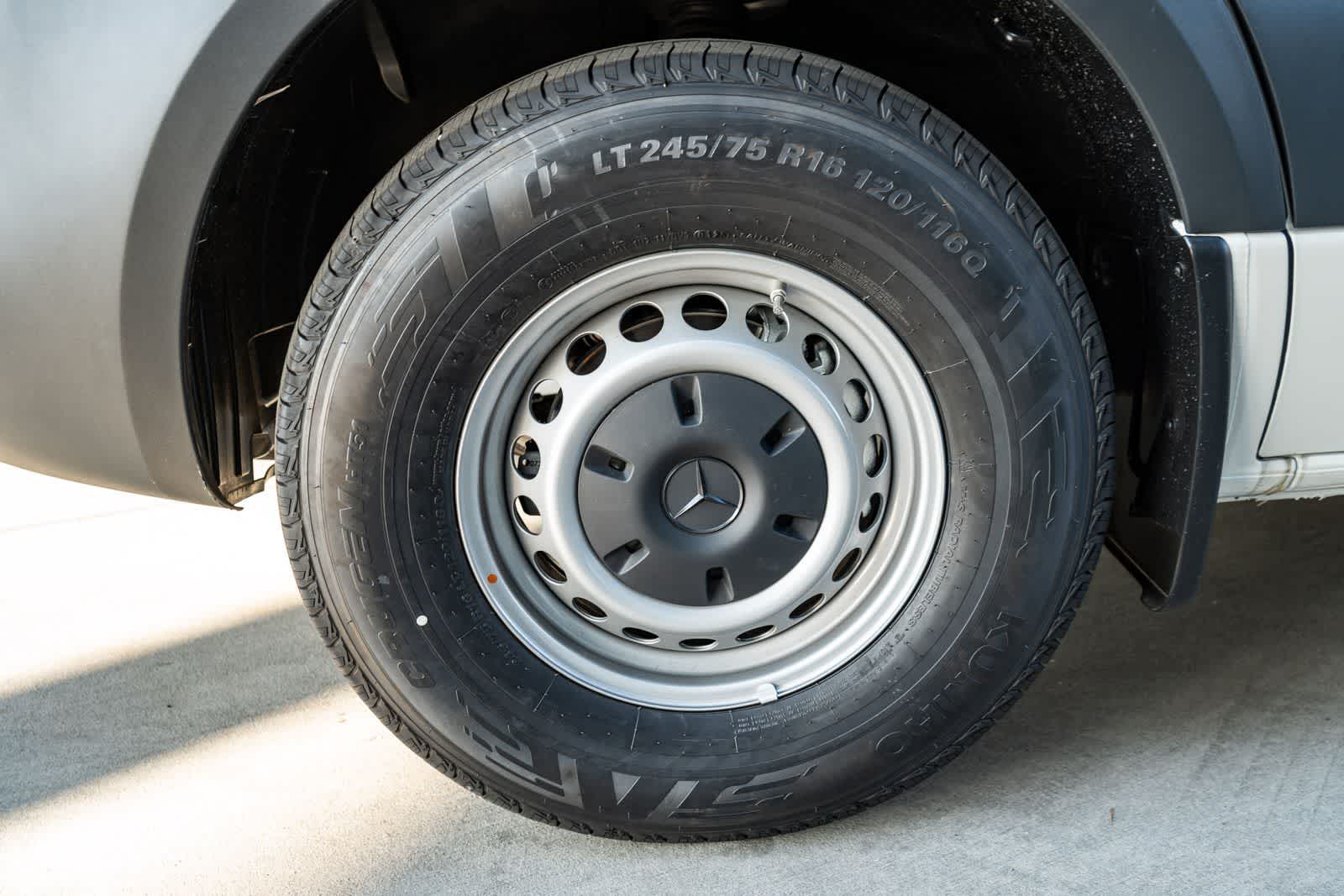 Thumbnail: 2026 Mercedes-Benz Sprinter - 9