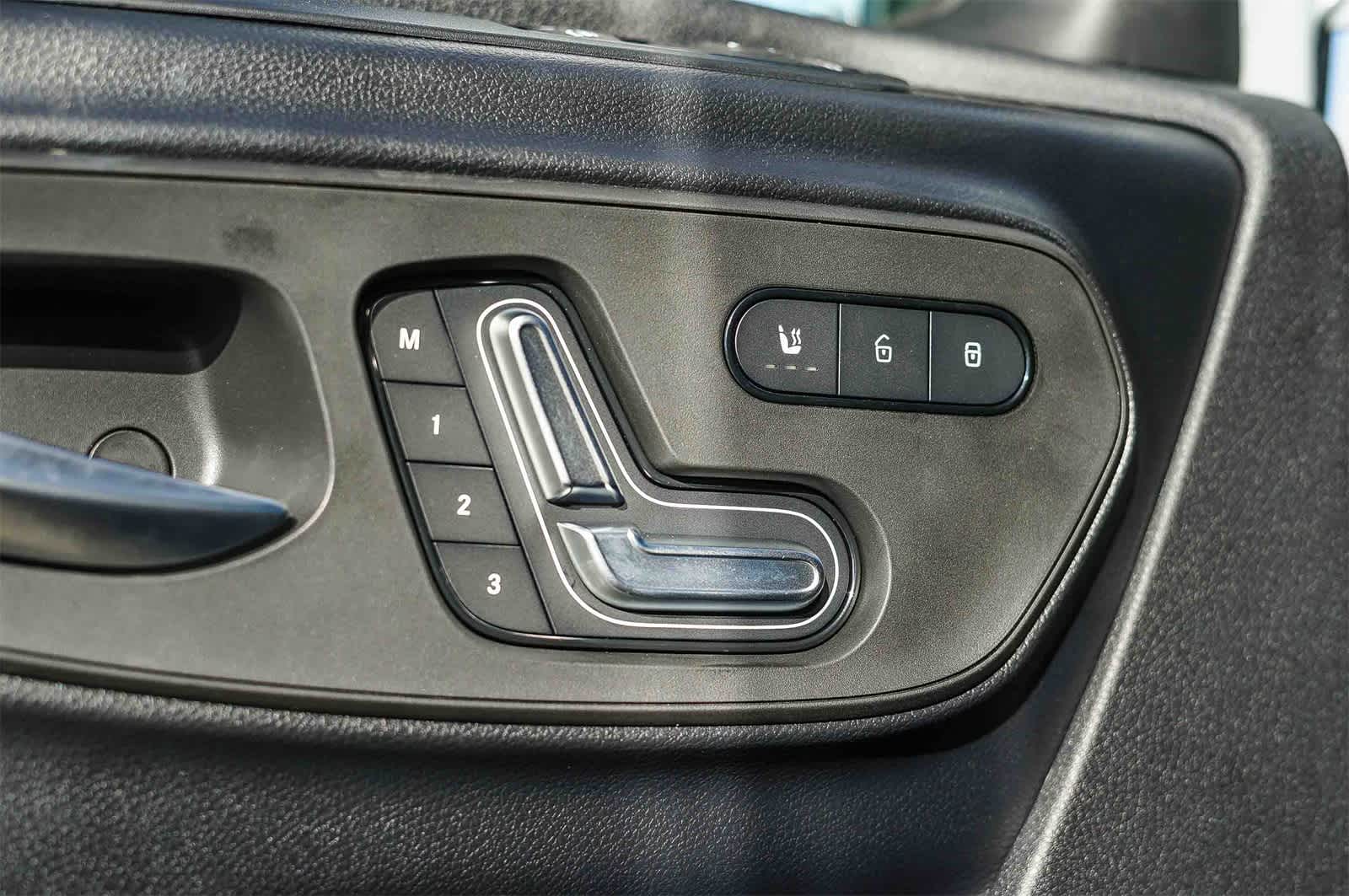 Thumbnail: 2026 Mercedes-Benz Sprinter - 25