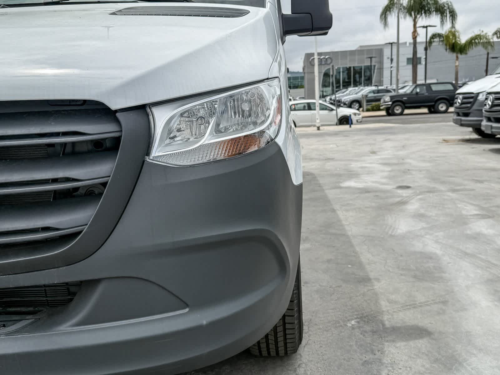 Thumbnail: 2024 Mercedes-Benz eSprinter - 10