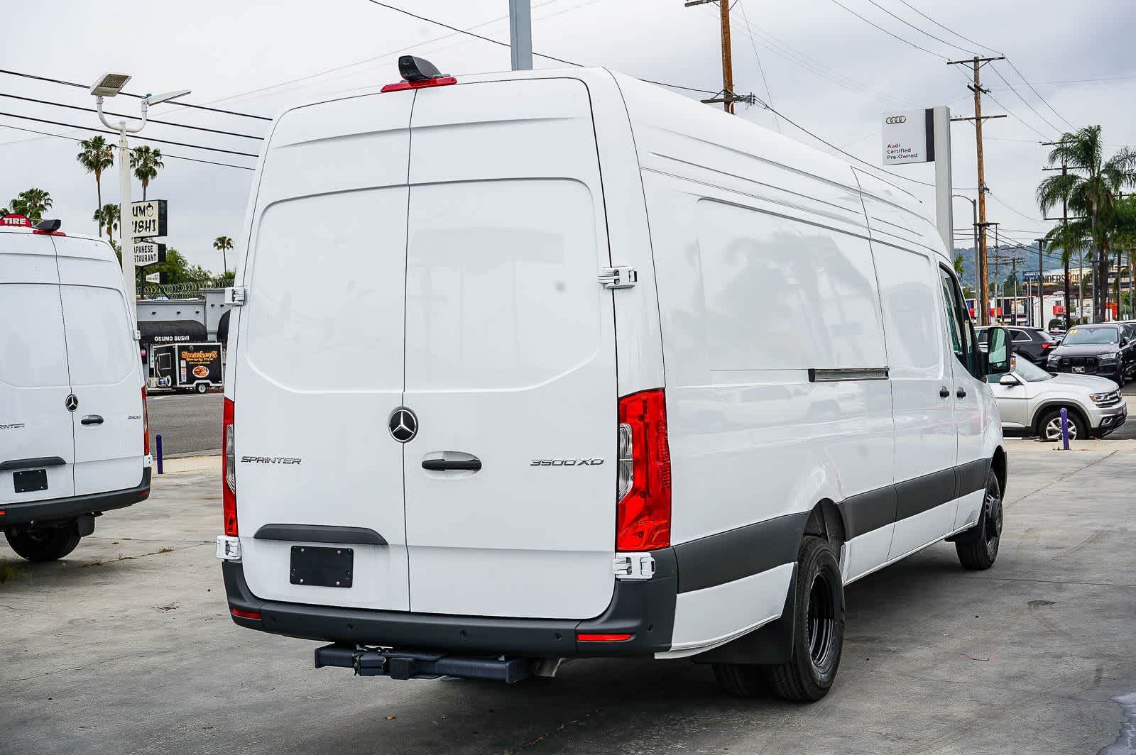 Thumbnail: 2026 Mercedes-Benz Sprinter - 4