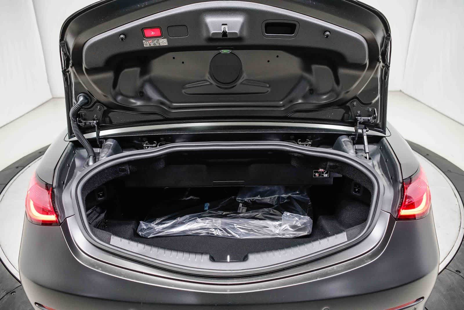 Thumbnail: 2026 Mercedes-Benz CLE - 26