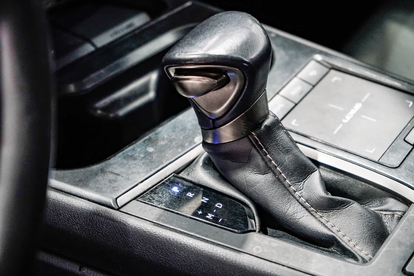 Thumbnail: 2021 Lexus UX - 20