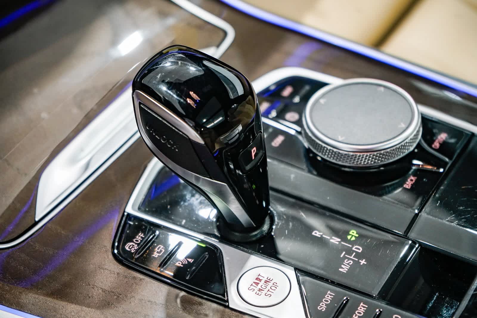 Thumbnail: 2022 BMW X5 - 21