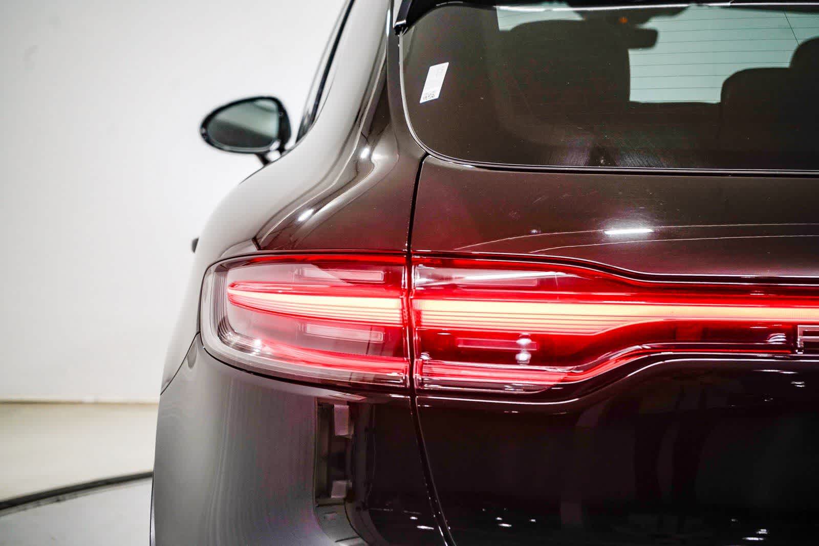 Thumbnail: 2024 Porsche Macan - 9