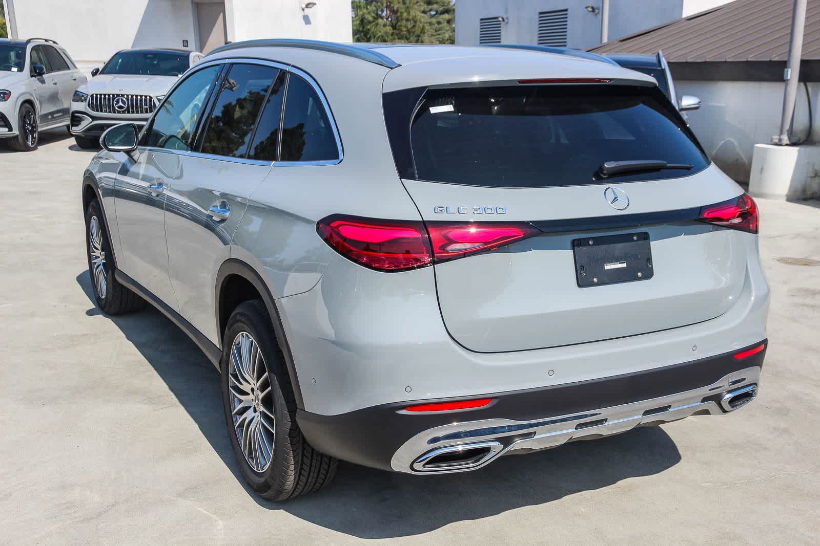 Thumbnail: 2026 Mercedes-Benz GLC - 6