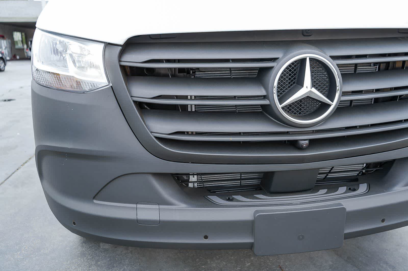 Thumbnail: 2026 Mercedes-Benz Sprinter - 11