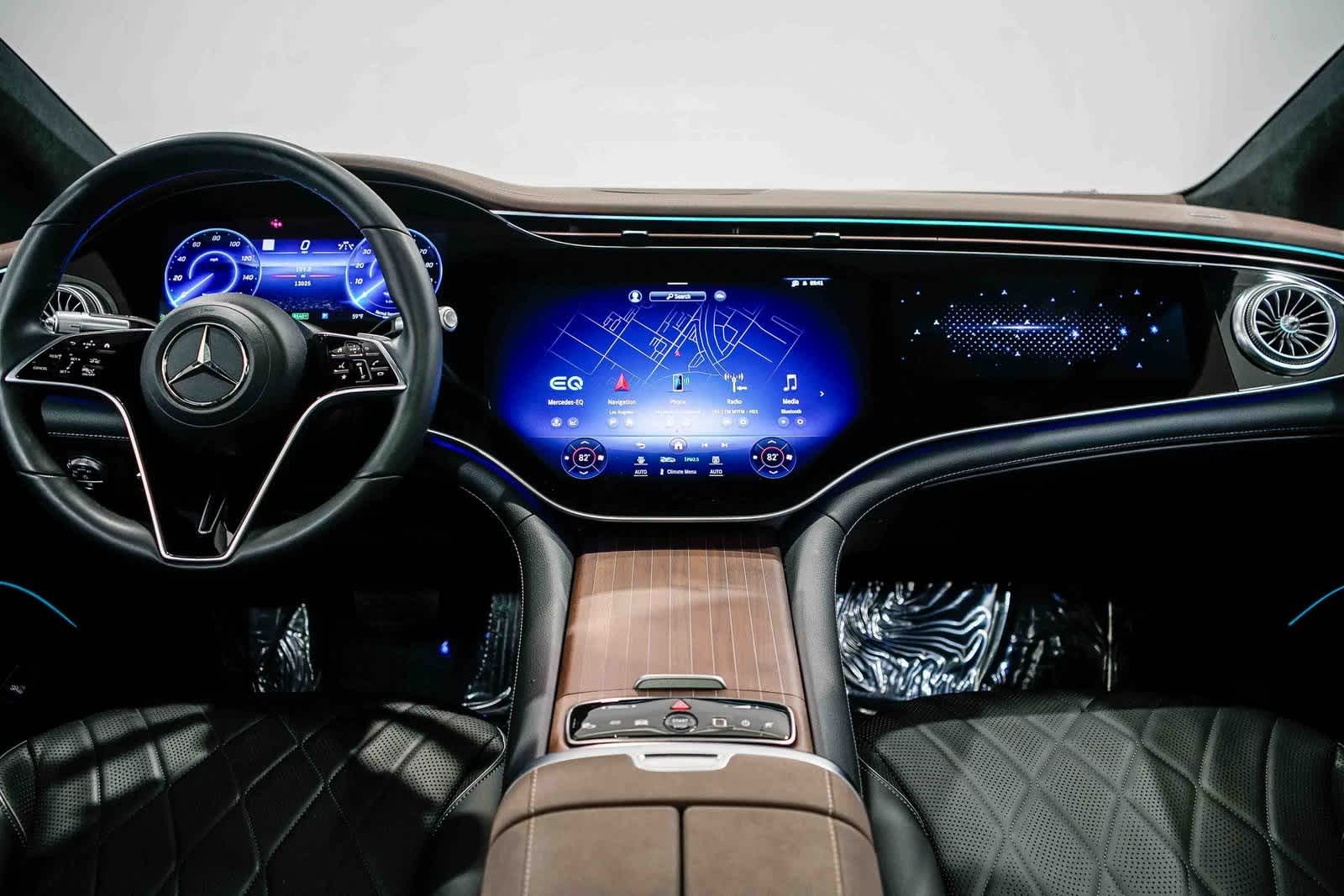 Thumbnail: 2023 Mercedes-Benz EQS - 12