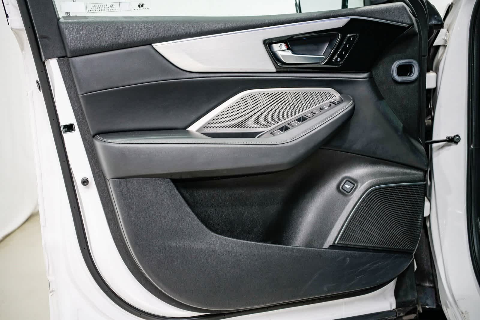 Thumbnail: 2024 Acura MDX - 19