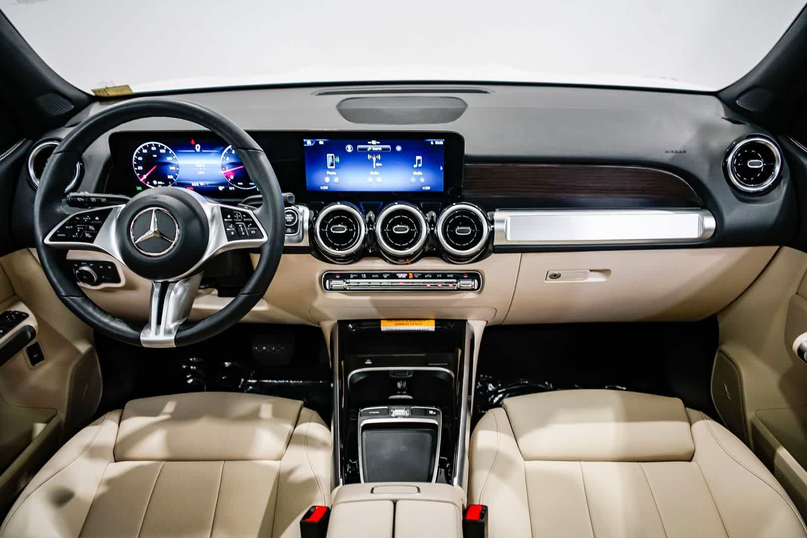 Thumbnail: 2026 Mercedes-Benz GLB - 12