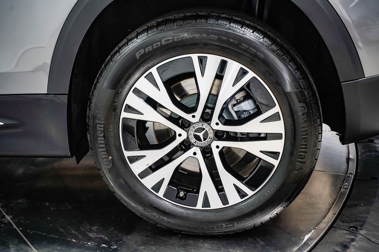 Thumbnail: 2026 Mercedes-Benz GLB - 10