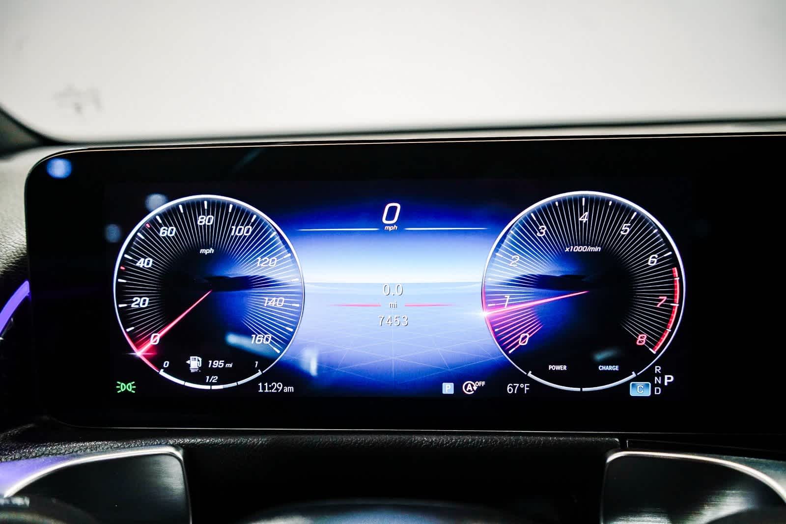 Thumbnail: 2025 Mercedes-Benz GLB - 24