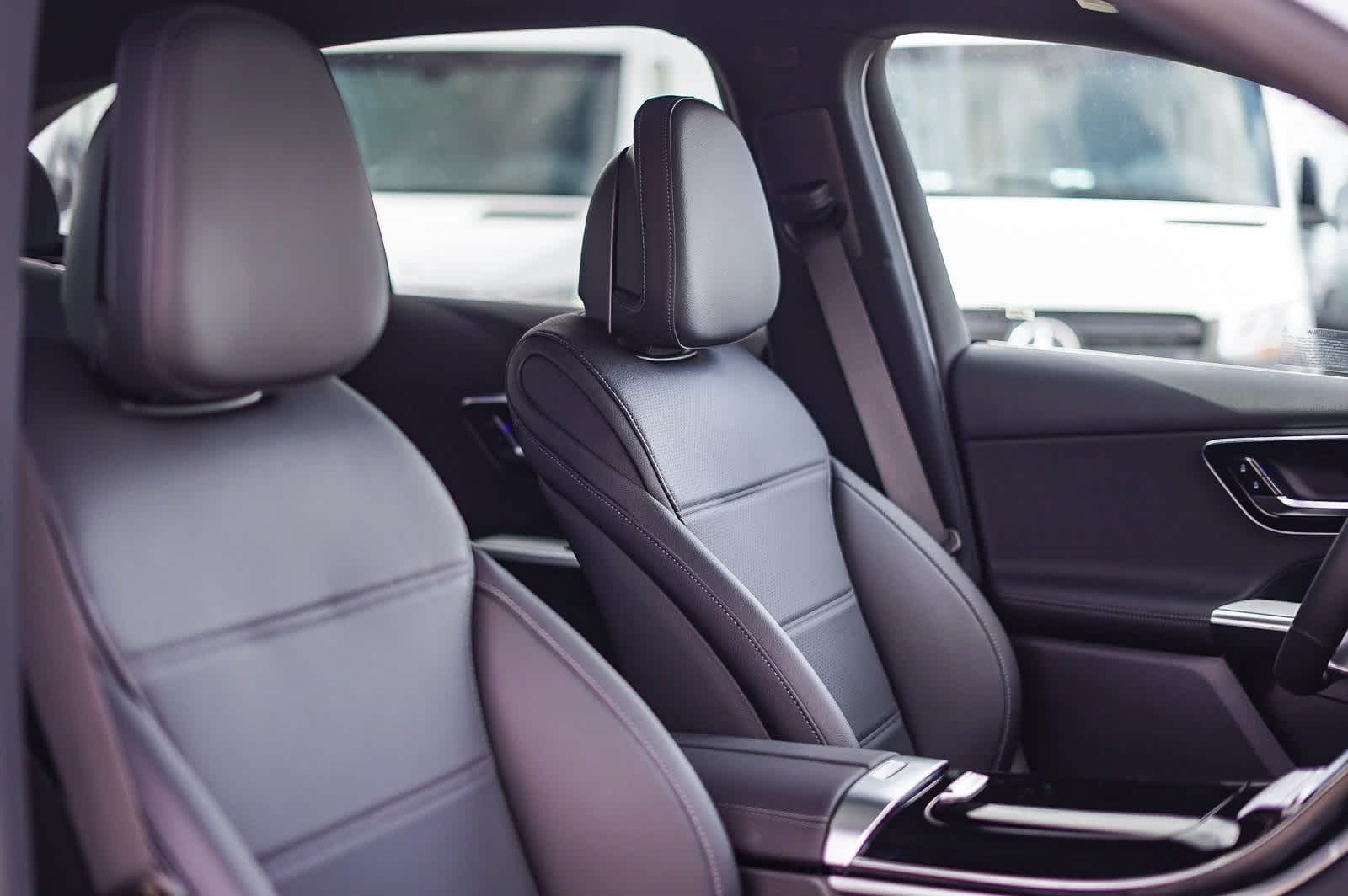 Thumbnail: 2026 Mercedes-Benz GLC - 20