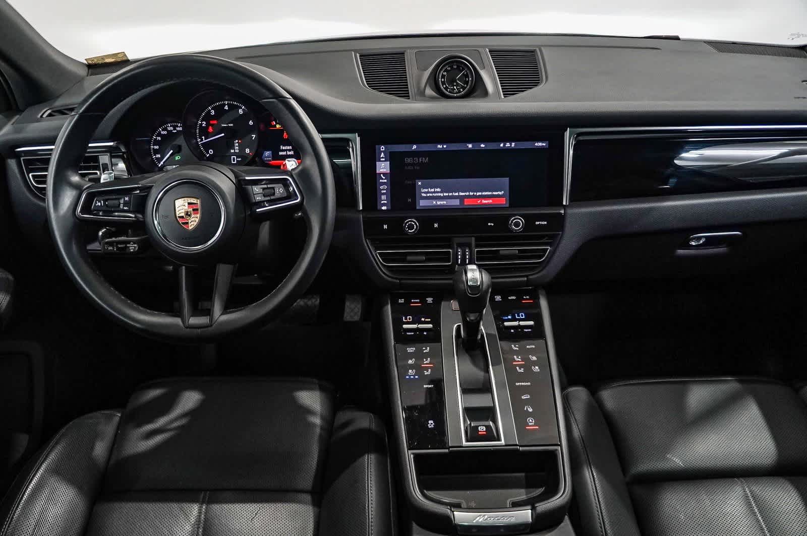 Thumbnail: 2023 Porsche Macan - 12